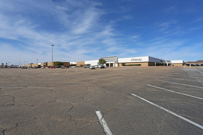 Plus de détails pour 2400 Richmond Rd, Texarkana, TX - Commerce de détail à vendre