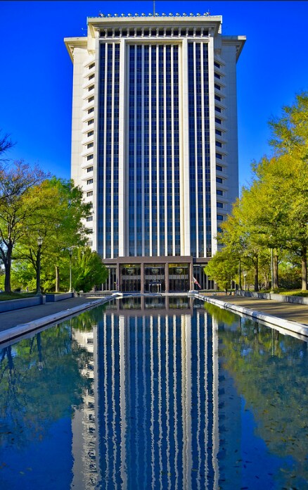 201 Monroe St, Montgomery, AL à louer Photo du bâtiment- Image 1 de 10
