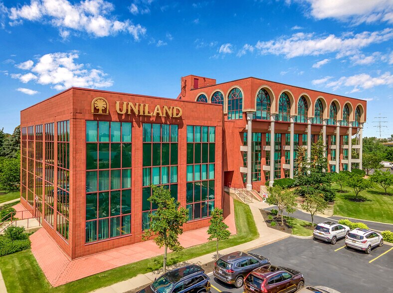 100 Corporate Pky, Amherst, NY for lease - Primary Photo - Image 1 of 51