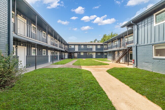 Plus de détails pour 4706 Yellowstone Blvd, Houston, TX - Multi-résidentiel à vendre