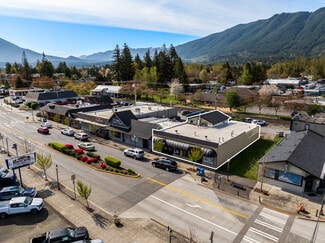 Plus de détails pour 111 E North Bend Way, North Bend, WA - Commerce de détail à vendre