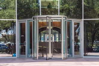 15455 Dallas Pky, Addison, TX à louer Photo du bâtiment- Image 2 de 8