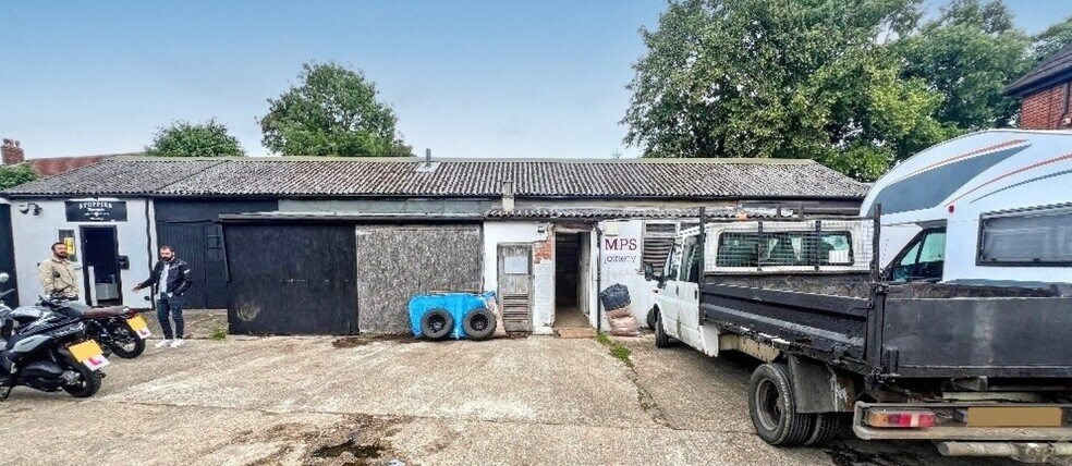 Danbury Mews, Wallington à louer - Photo du bâtiment - Image 2 de 2