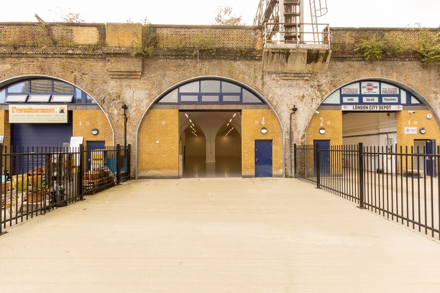 Raymouth Rd, London for lease - Building Photo - Image 1 of 4