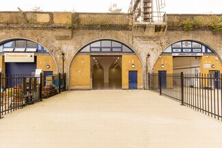 Plus de détails pour Raymouth Rd, Londres - Industriel à louer