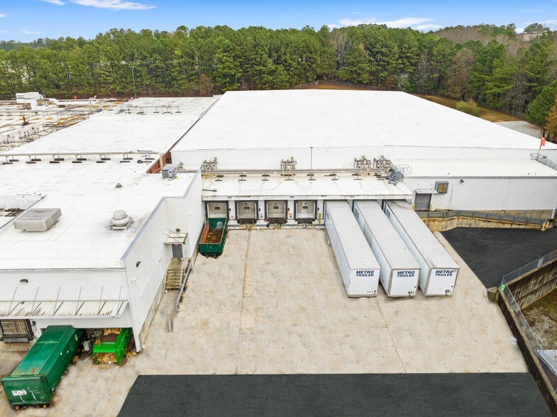 2200 Lithonia Industrial Blvd, Lithonia, GA à louer - Photo du bâtiment - Image 2 de 13