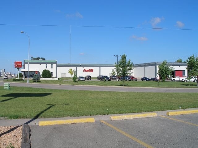 1900 1st Ave N, Moorhead, MN for sale - Primary Photo - Image 1 of 1