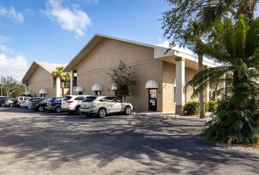 10915 Bonita Beach Rd, Bonita Springs, FL à louer - Photo du bâtiment - Image 3 de 7