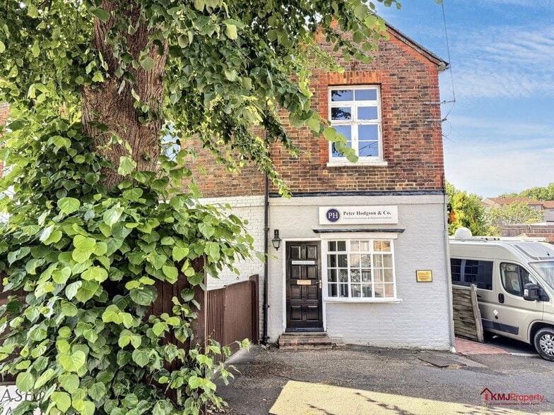 Lower Green Rd, Tunbridge Wells for sale - Building Photo - Image 1 of 12