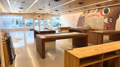 132 Duval St, Key West, FL à louer Photo intérieure- Image 2 de 54