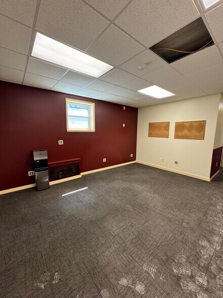 15 Somerset Pl, Clifton, NJ à louer - Photo du bâtiment - Image 2 de 8