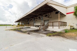 701 NW 42nd St, Winter Haven, FL à louer Photo intérieure- Image 1 de 20