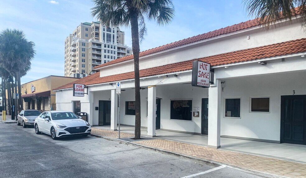 432 Poinsettia Ave, Clearwater, FL à louer - Photo du bâtiment - Image 3 de 4