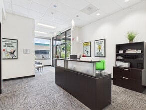 5755 Willow Ln, Lake Oswego, OR for lease Interior Photo- Image 2 of 10