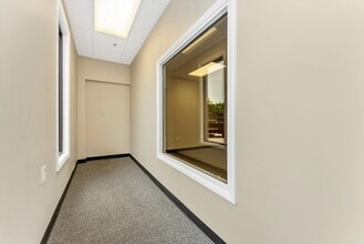 934 Sweeney Dr, Hagerstown, MD à louer Photo intérieure- Image 2 de 36