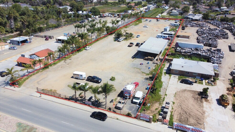 5684 Etiwanda Ave, Jurupa Valley, CA à louer - Photo du bâtiment - Image 2 de 5