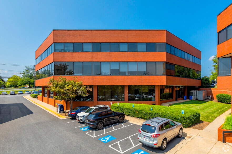 15225 Shady Grove Rd, Rockville, MD for lease - Building Photo - Image 2 of 3