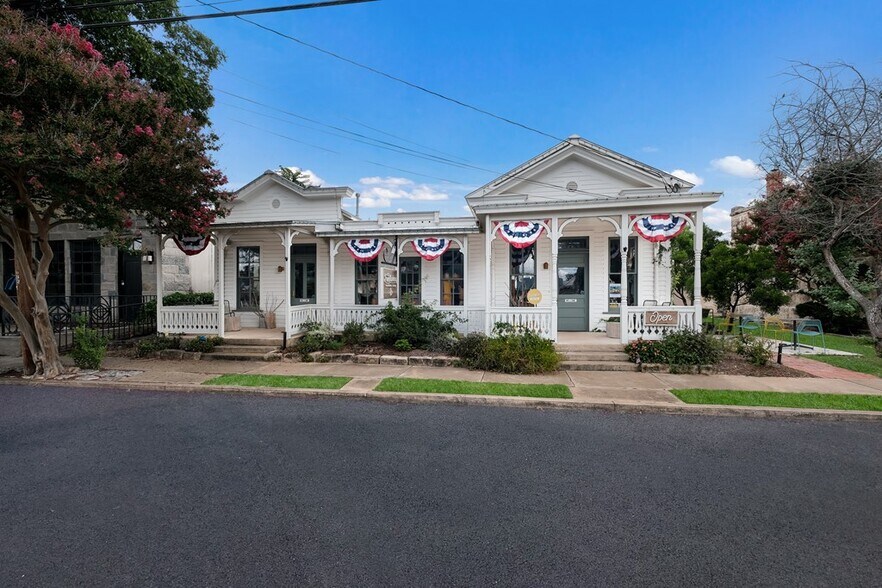 632-636 High St, Comfort, TX à vendre - Photo du bâtiment - Image 2 de 46