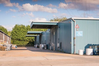 7 Summer Rd, Bury St Edmunds à louer Photo du bâtiment- Image 2 de 8