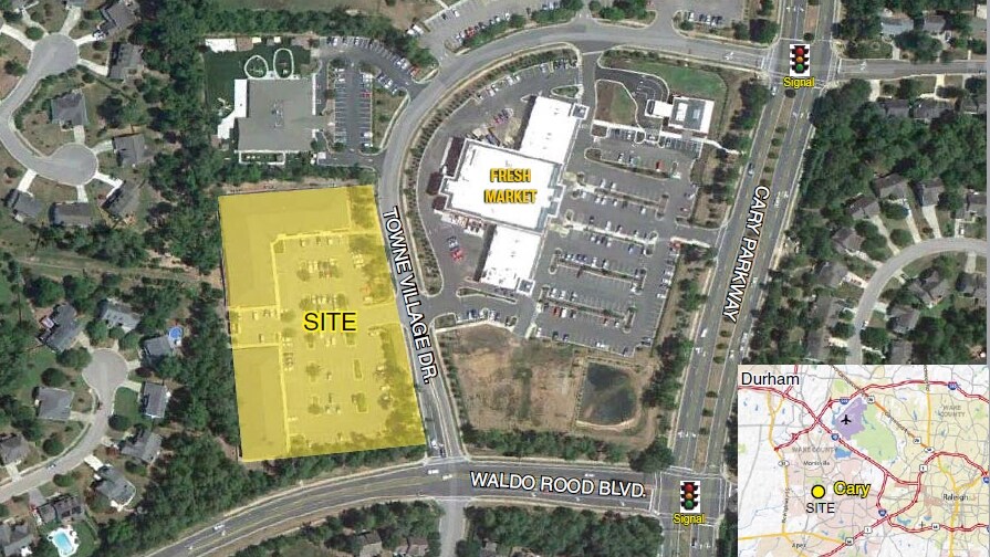 220 Towne Village Dr, Cary, NC à vendre - Aérien - Image 2 de 4