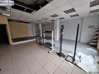 Plus de détails pour Multi-résidentiel à vendre