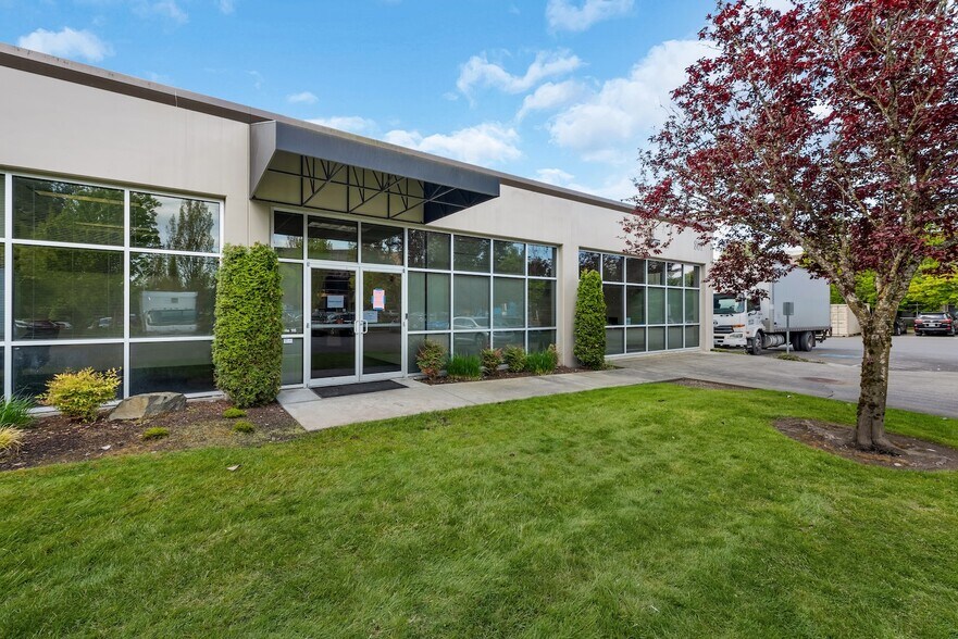 801 SW 16th St, Renton, WA à louer - Photo du bâtiment - Image 3 de 40