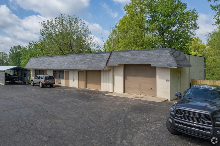 6010 Manchester Rd, Akron, OH for sale - Building Photo - Image 2 of 4