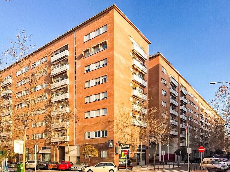 dans Alcorcón, Madrid à vendre - Photo du bâtiment - Image 1 de 1