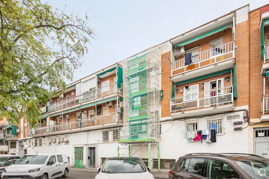 Calle de Eduardo Minguito, 55-57, Madrid, Madrid for sale - Building Photo - Image 2 of 2