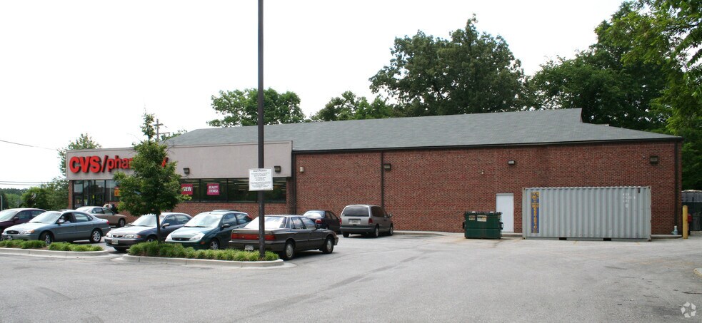 5200 York Rd, Baltimore, MD à louer - Photo du bâtiment - Image 2 de 4