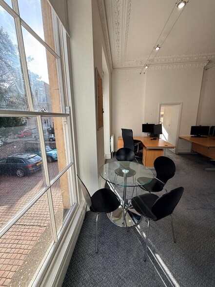 45 Oakfield Rd, Bristol à louer - Photo du bâtiment - Image 3 de 6