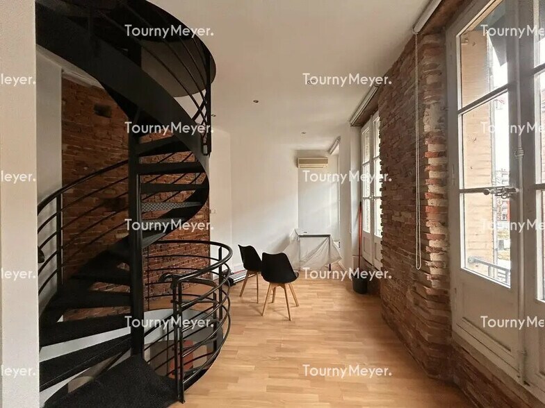 Retail in Toulouse for lease - Interior Photo - Image 3 of 9