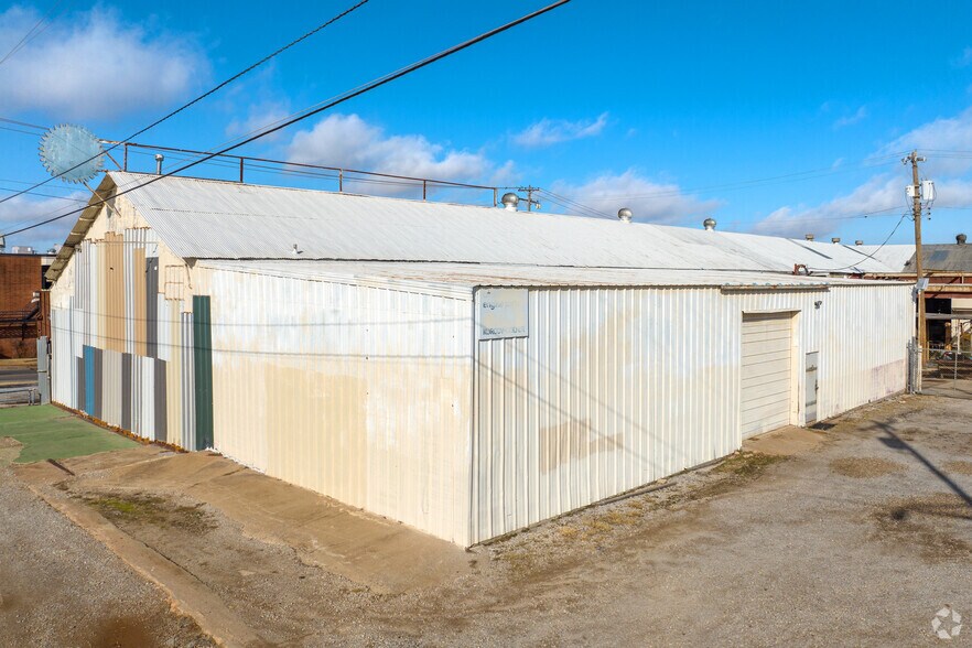 901 SE 29th St, Oklahoma City, OK for sale - Primary Photo - Image 1 of 4