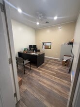 816 6th Ave, DeWitt, IA for lease Interior Photo- Image 2 of 10