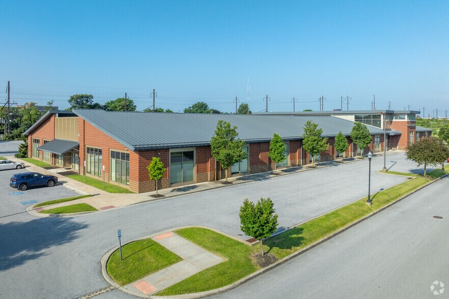 1280 N Plum St, Lancaster, PA à louer - Photo du bâtiment - Image 2 de 6