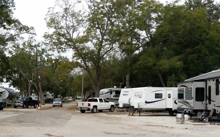 1215 S Brooks St, Brazoria, TX for sale - Primary Photo - Image 1 of 1