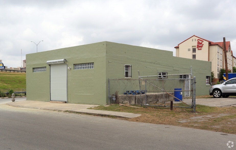 501 E Crockett St, San Antonio, TX à vendre - Photo du bâtiment - Image 3 de 3