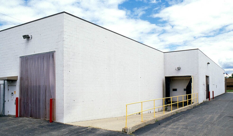 24351 Indoplex Cir, Farmington Hills, MI à vendre - Autre - Image 3 de 8