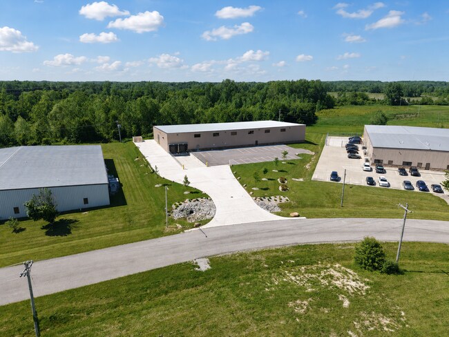 Plus de détails pour 4646 Arden Dr, Fort Wayne, IN - Industriel à louer