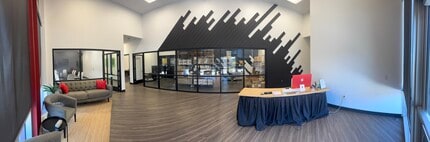 3050 S 44th St, Phoenix, AZ for lease Lobby- Image 2 of 4