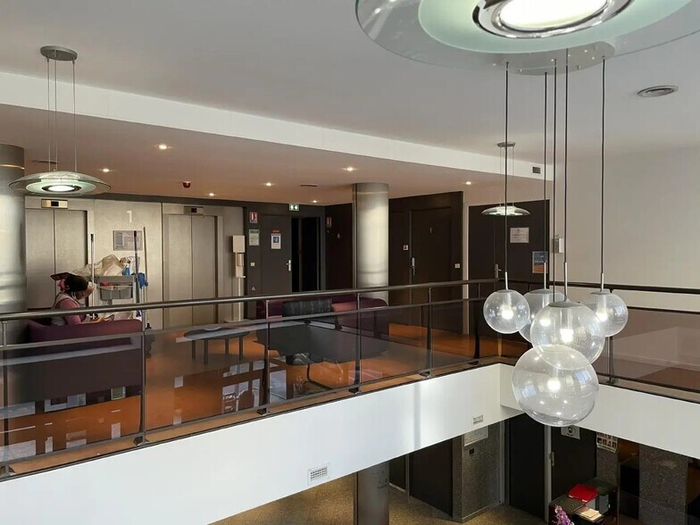 Bureau dans Cergy à louer - Photo du bâtiment - Image 1 de 5