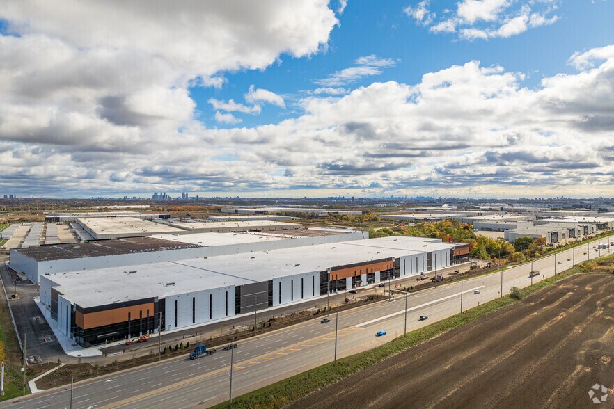 9001 B Hwy 50, Vaughan, ON à louer - Aérien - Image 3 de 3