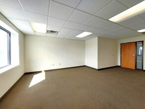 1955 University Ave W, Saint Paul, MN for lease Interior Photo- Image 1 of 3