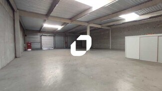 Plus de détails pour Local d'activités à louer