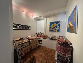 217 E 83rd St, New York, NY for lease Interior Photo- Image 2 of 6