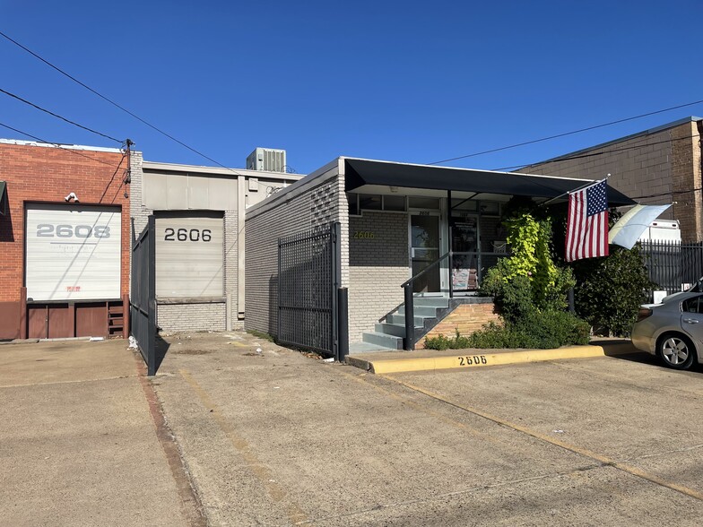 2606 Irving Blvd, Dallas, TX for sale - Building Photo - Image 1 of 1