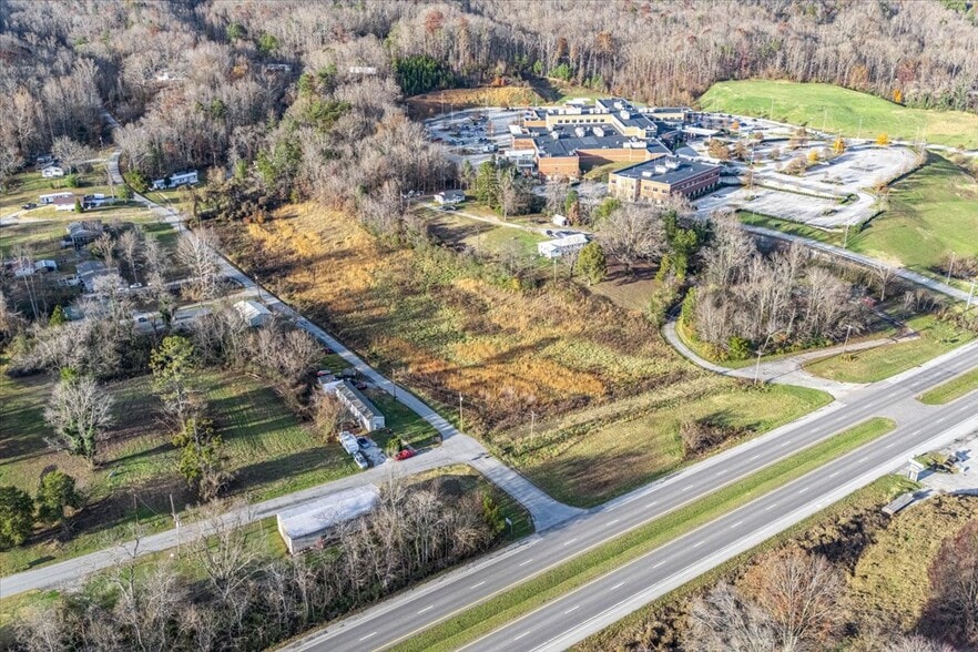 2400 Roane State Hwy, Harriman, TN à vendre - Photo du bâtiment - Image 2 de 31