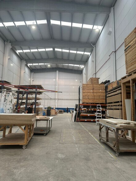 Industrial in Montcada i Reixac, Barcelona for lease - Building Photo - Image 2 of 7
