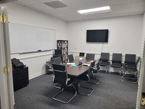 2000 Glen Echo, Nashville, TN for lease Building Photo- Image 2 of 8