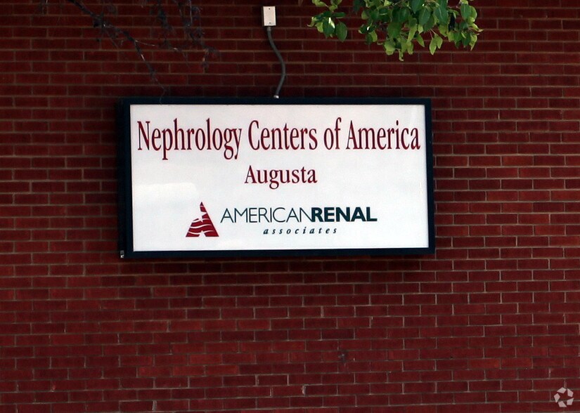 1002 Telfair St, Augusta, GA à vendre - Photo du bâtiment - Image 3 de 15